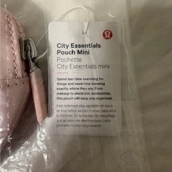 NWT lululemon City Essentials mini pouch 2L, Flush Pink - Picture 7 of 7